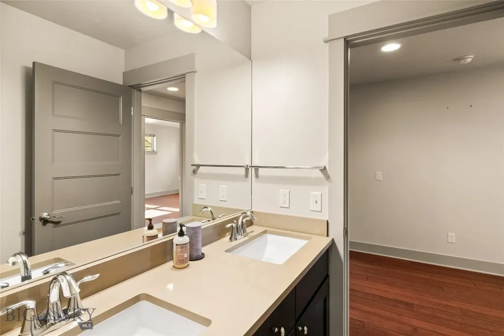 876 Rosa Way Bozeman MT 59718