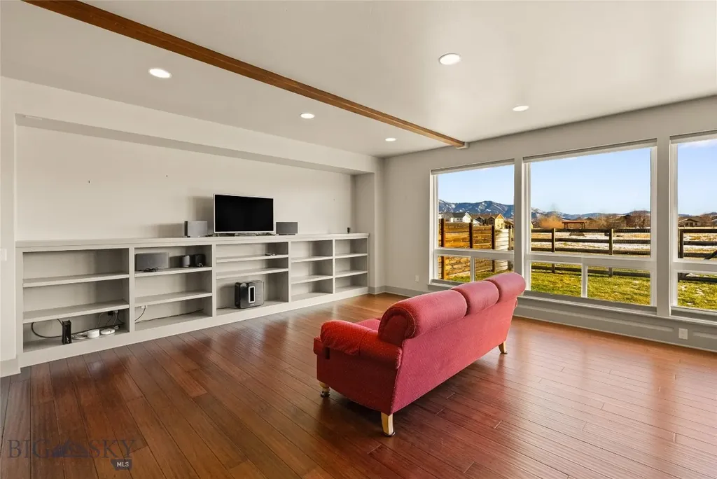 876 Rosa Way Bozeman MT 59718