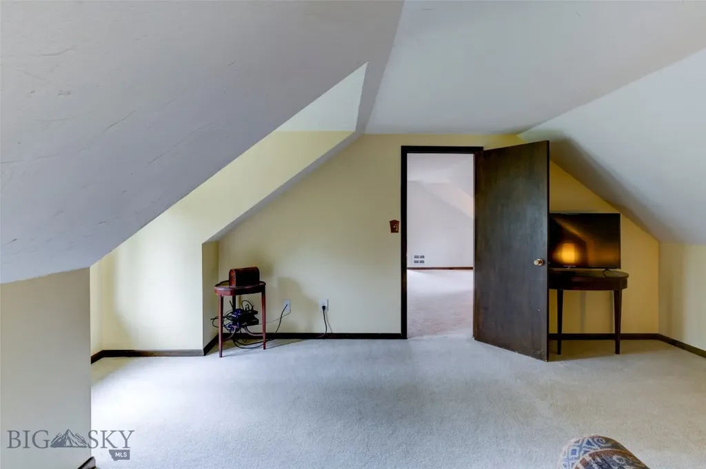 16 9th Street Island Drive Livingston MT 59047