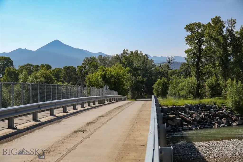 16 9th Street Island Drive Livingston MT 59047
