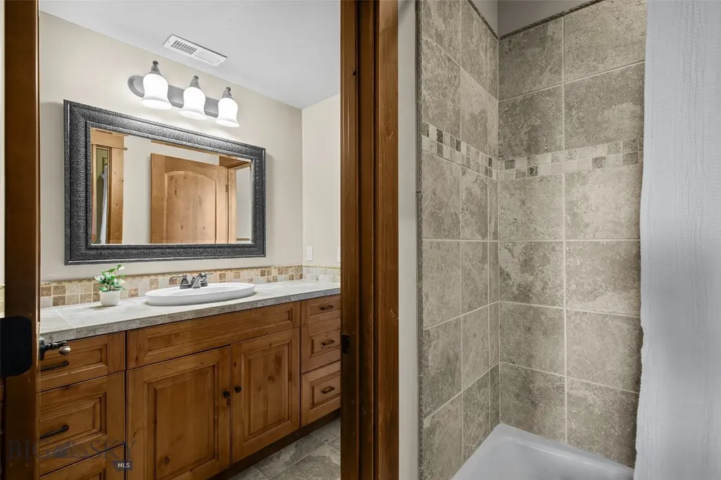 306 Glenbrook Lane Belgrade MT 59714