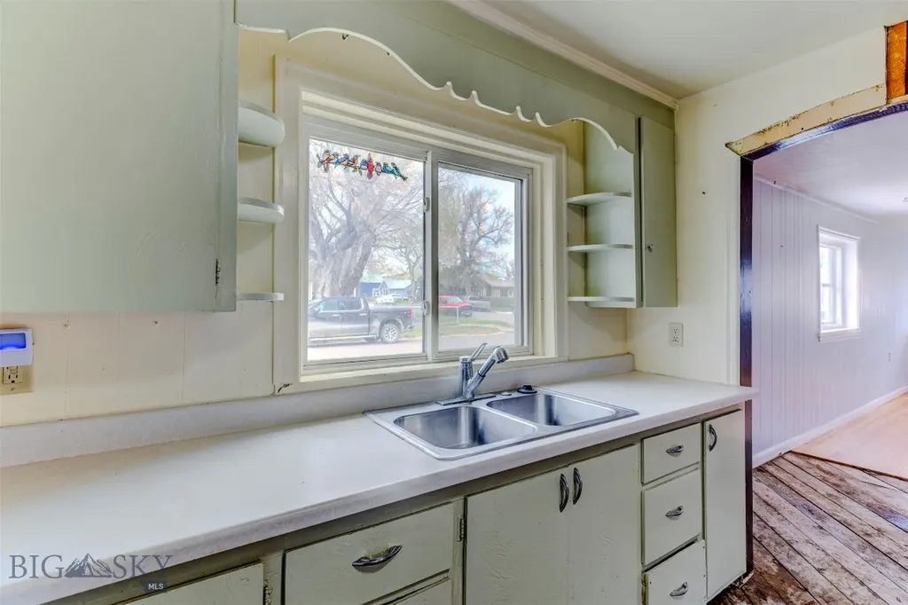 302 S G Street Livingston MT 59047