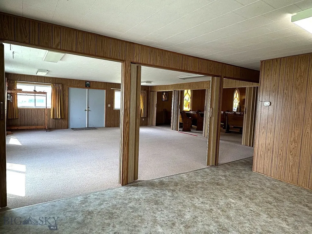 404 N Main Street Twin Bridges MT 59754