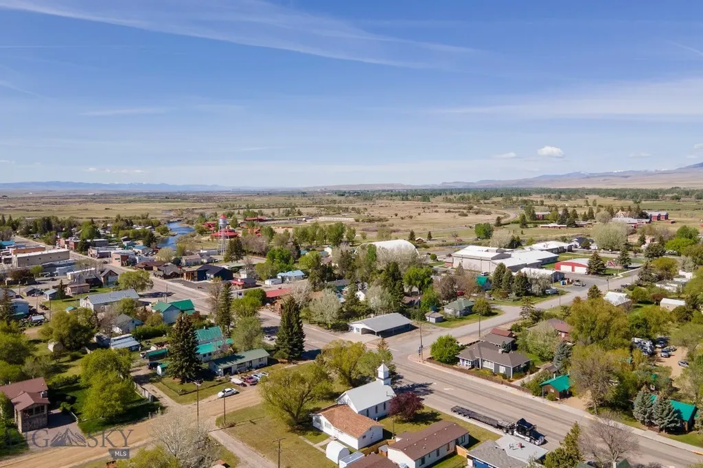 404 N Main Street Twin Bridges MT 59754
