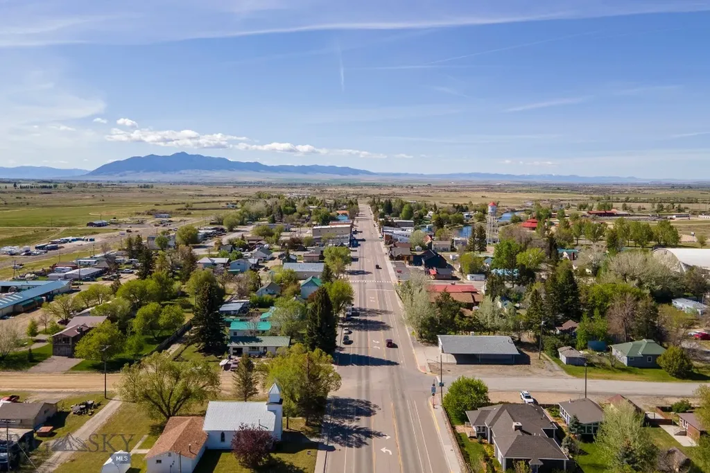 404 N Main Street Twin Bridges MT 59754