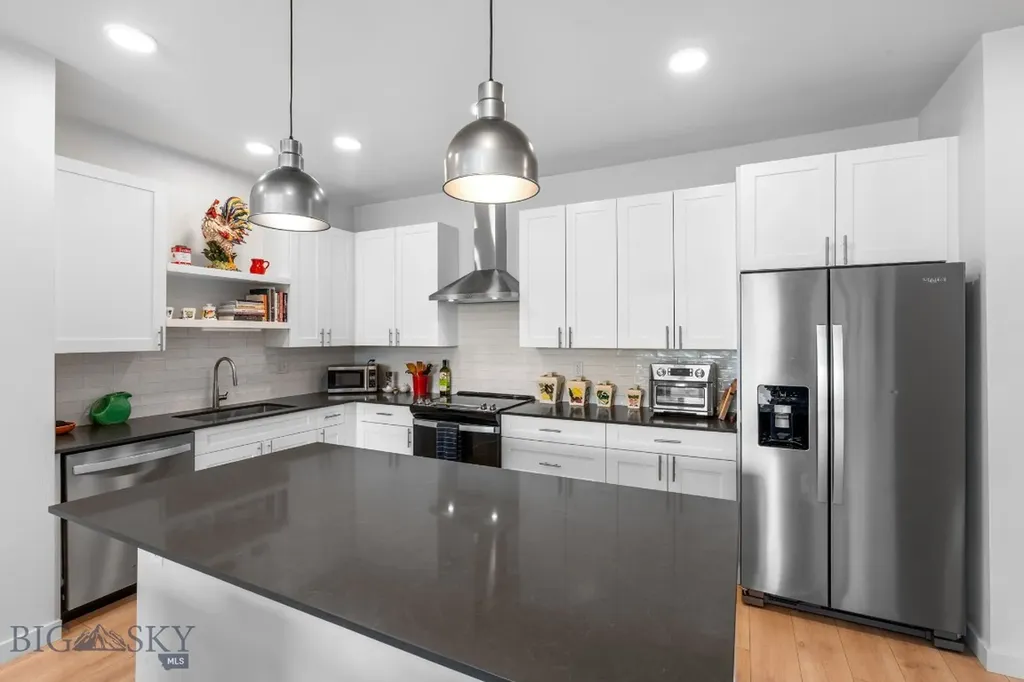 2221F Willow Drive Livingston MT 59047