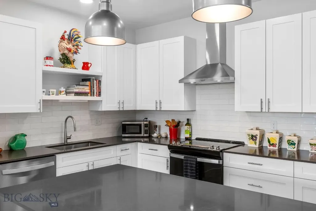 2221F Willow Drive Livingston MT 59047