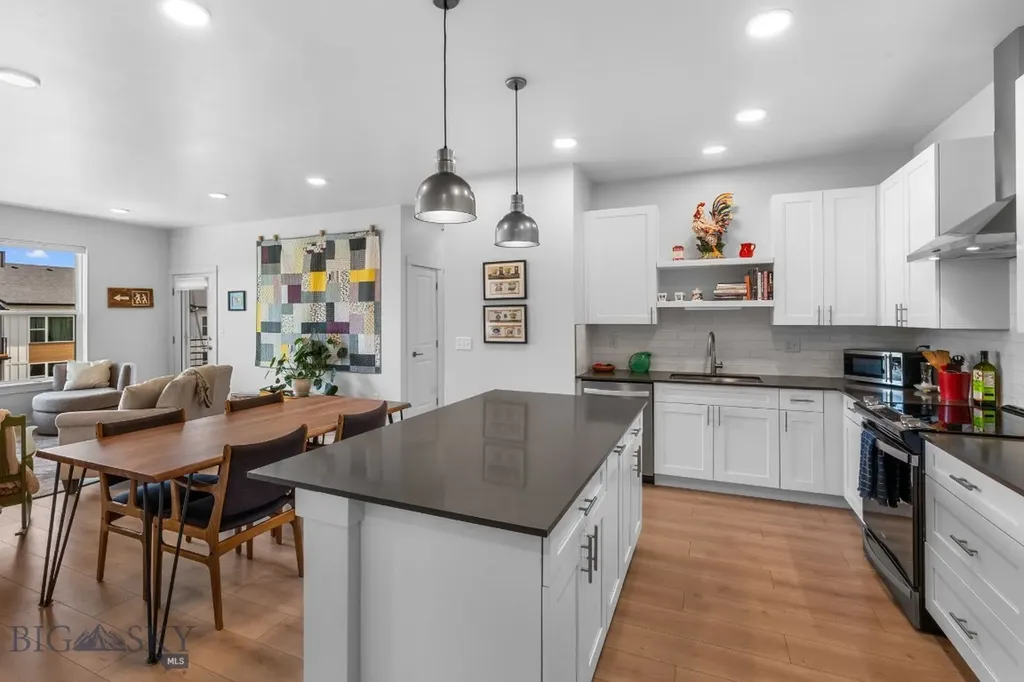 2221F Willow Drive Livingston MT 59047