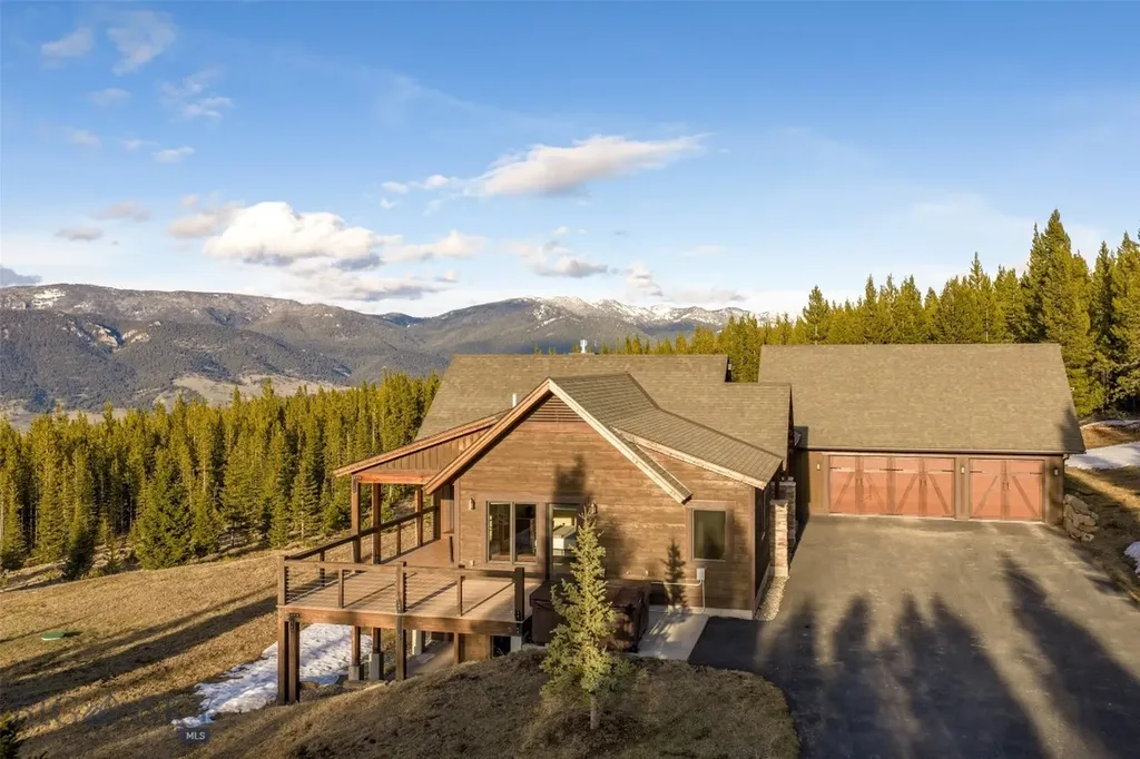 165 Trophy Bull Gallatin Gateway MT 59730