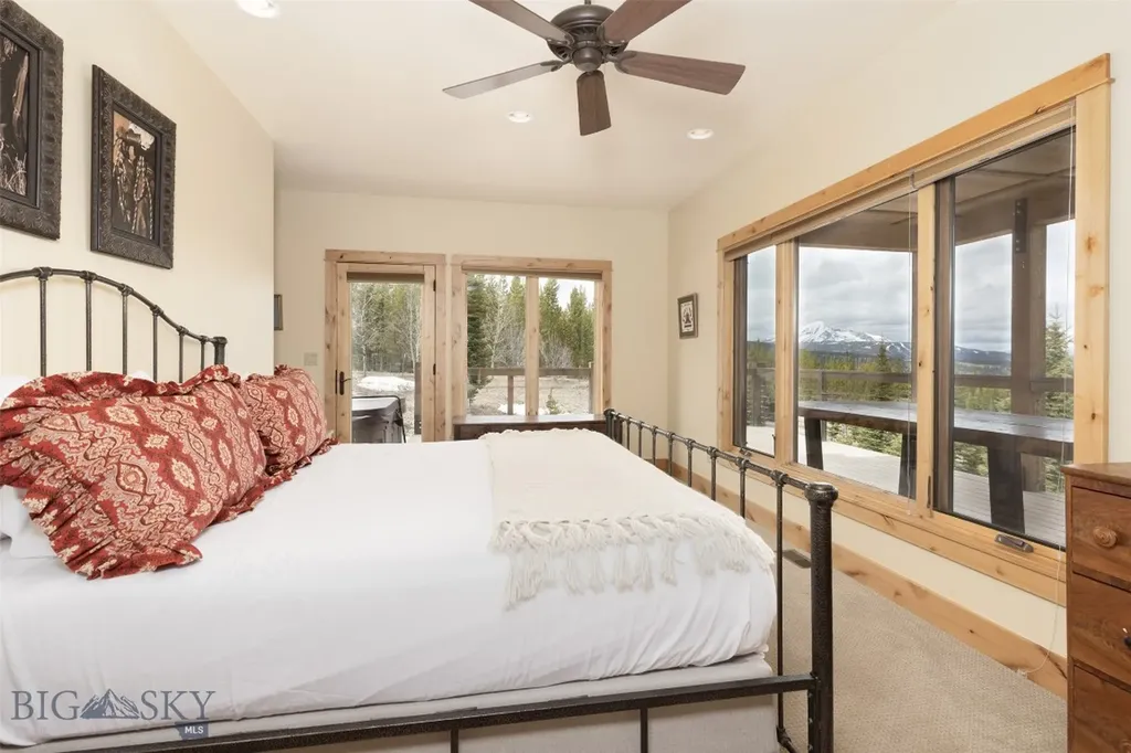 165 Trophy Bull Gallatin Gateway MT 59730