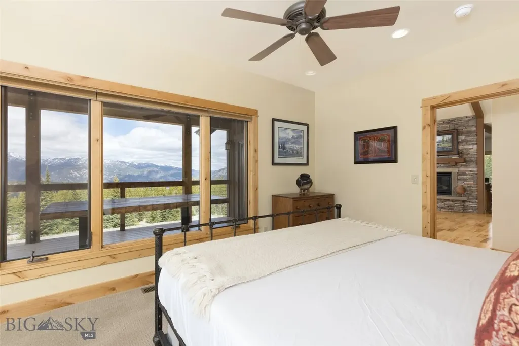 165 Trophy Bull Gallatin Gateway MT 59730