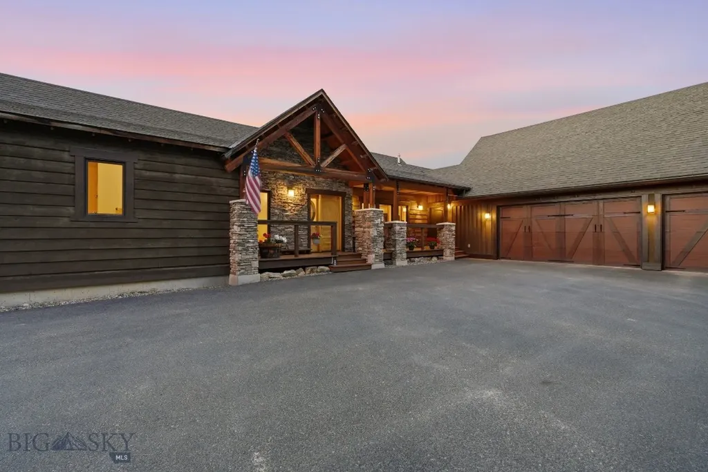 165 Trophy Bull Gallatin Gateway MT 59730