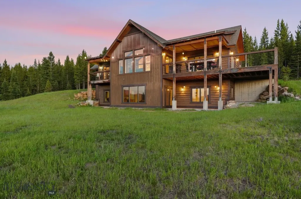165 Trophy Bull Gallatin Gateway MT 59730