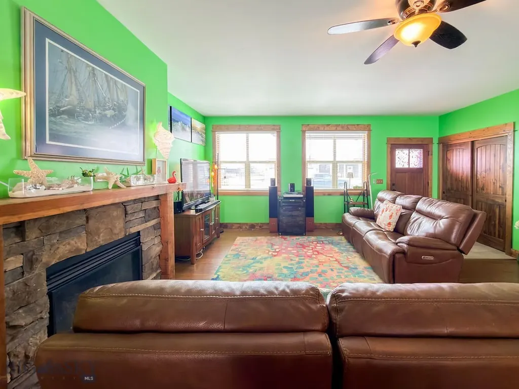 324 NW Passage Lane Manhattan MT 59741