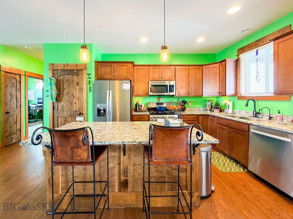 324 NW Passage Lane Manhattan MT 59741