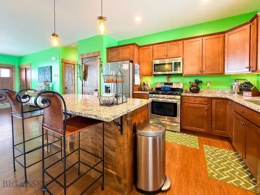 324 NW Passage Lane Manhattan MT 59741