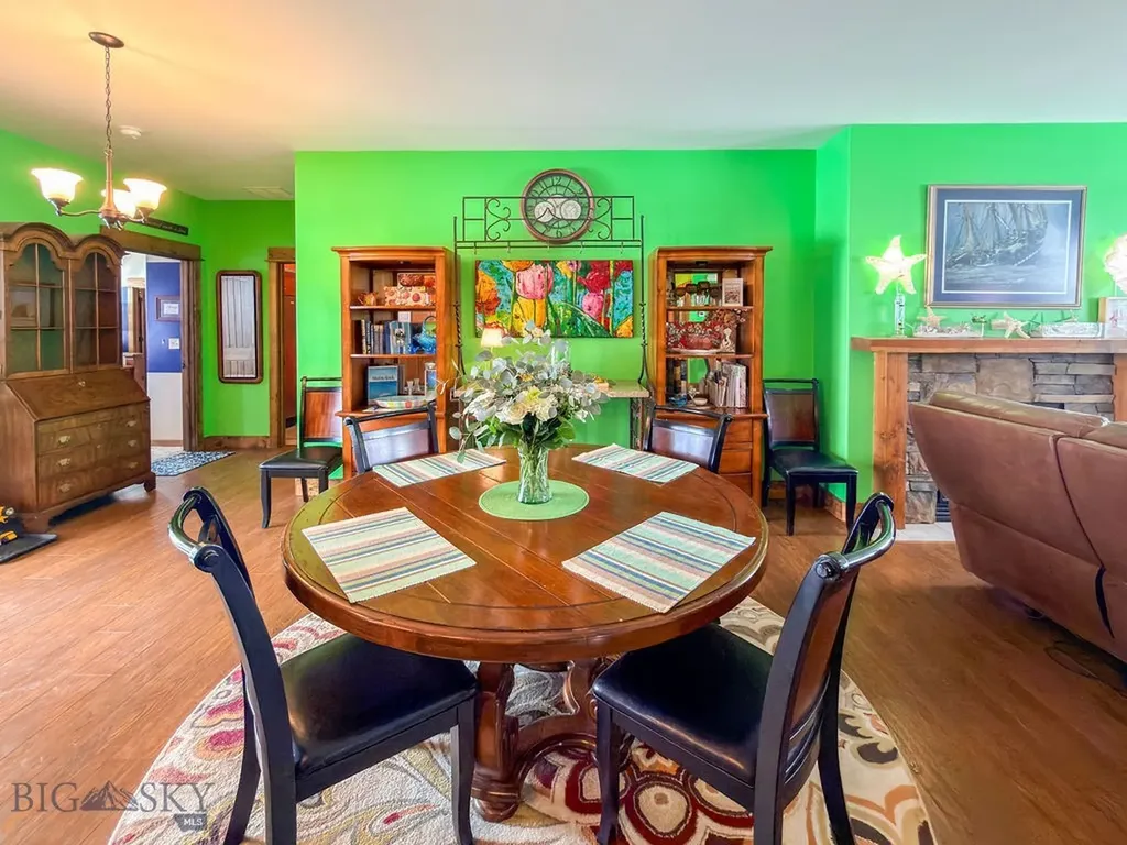 324 NW Passage Lane Manhattan MT 59741