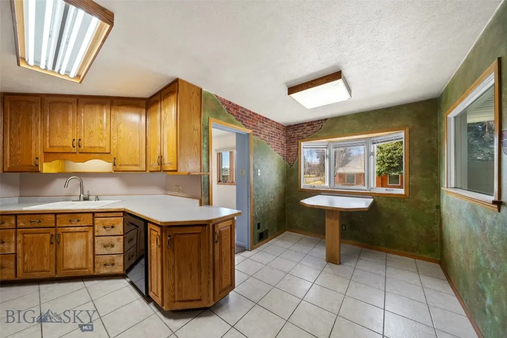1255 W Aluminum Street Butte MT 59701