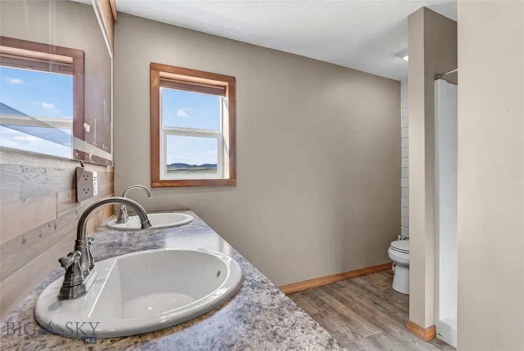 10 Lester Lane Cardwell MT 59721