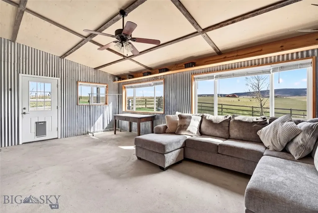 10 Lester Lane Cardwell MT 59721