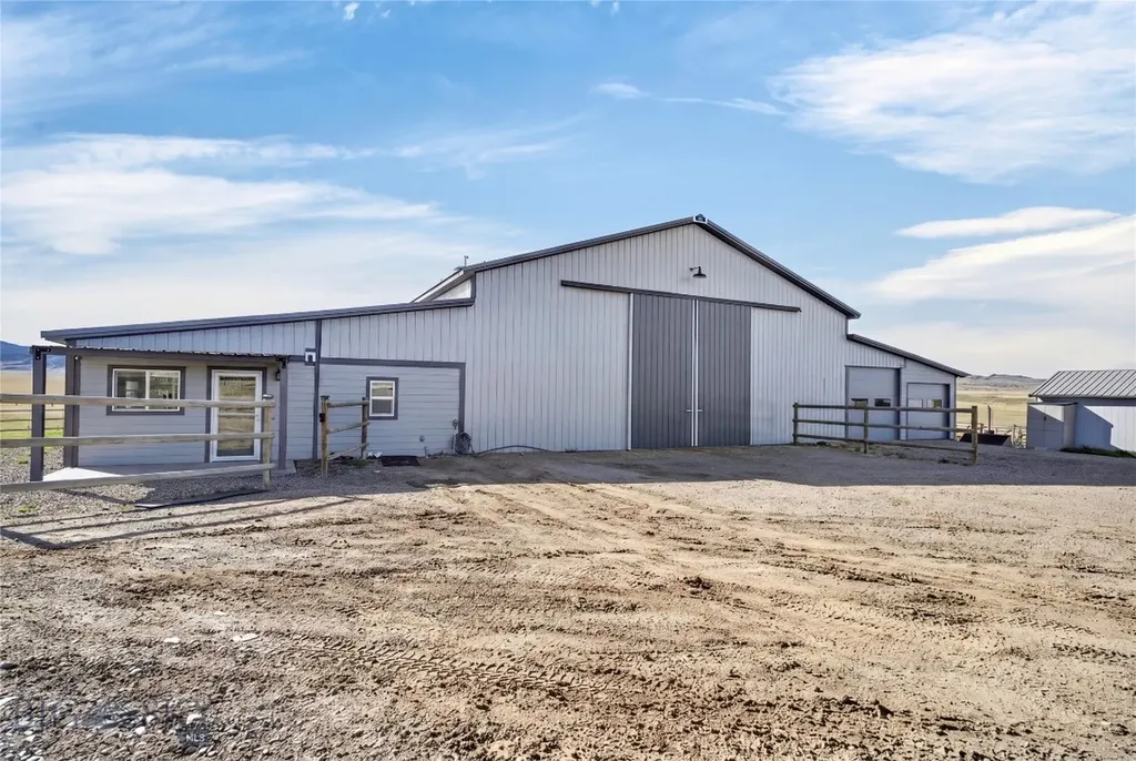 10 Lester Lane Cardwell MT 59721