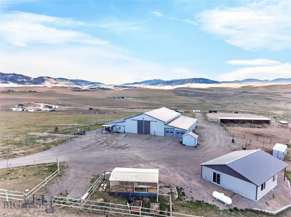 10 Lester Lane Cardwell MT 59721