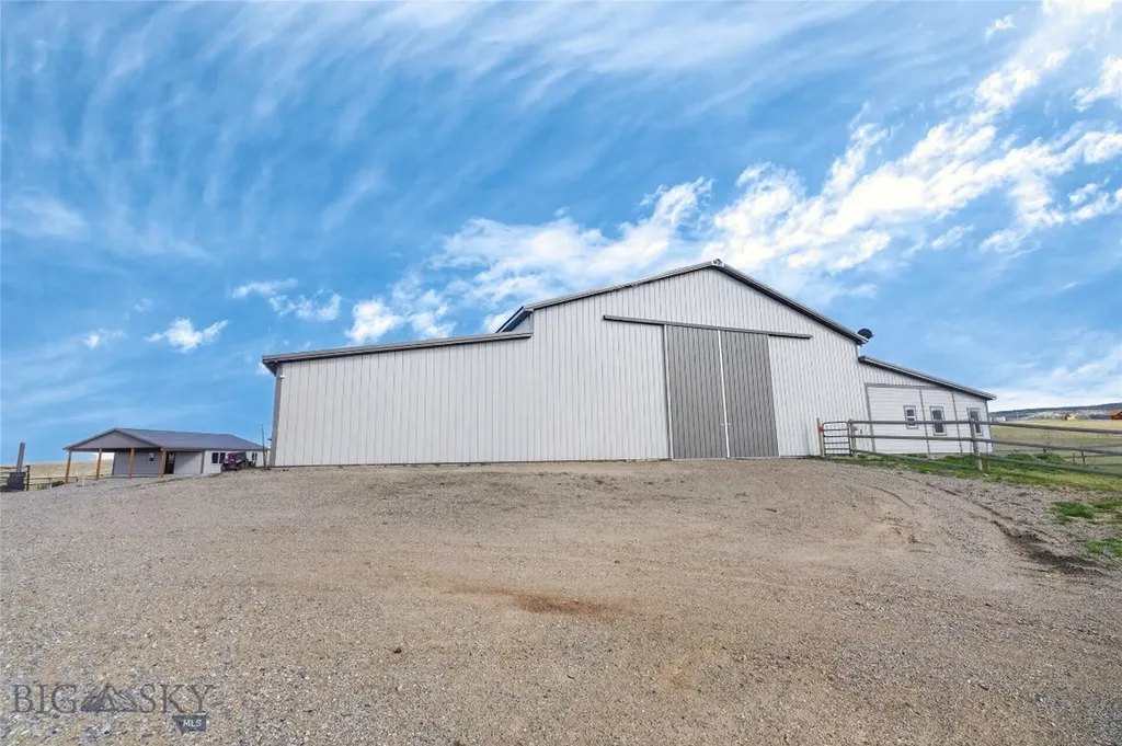 10 Lester Lane Cardwell MT 59721
