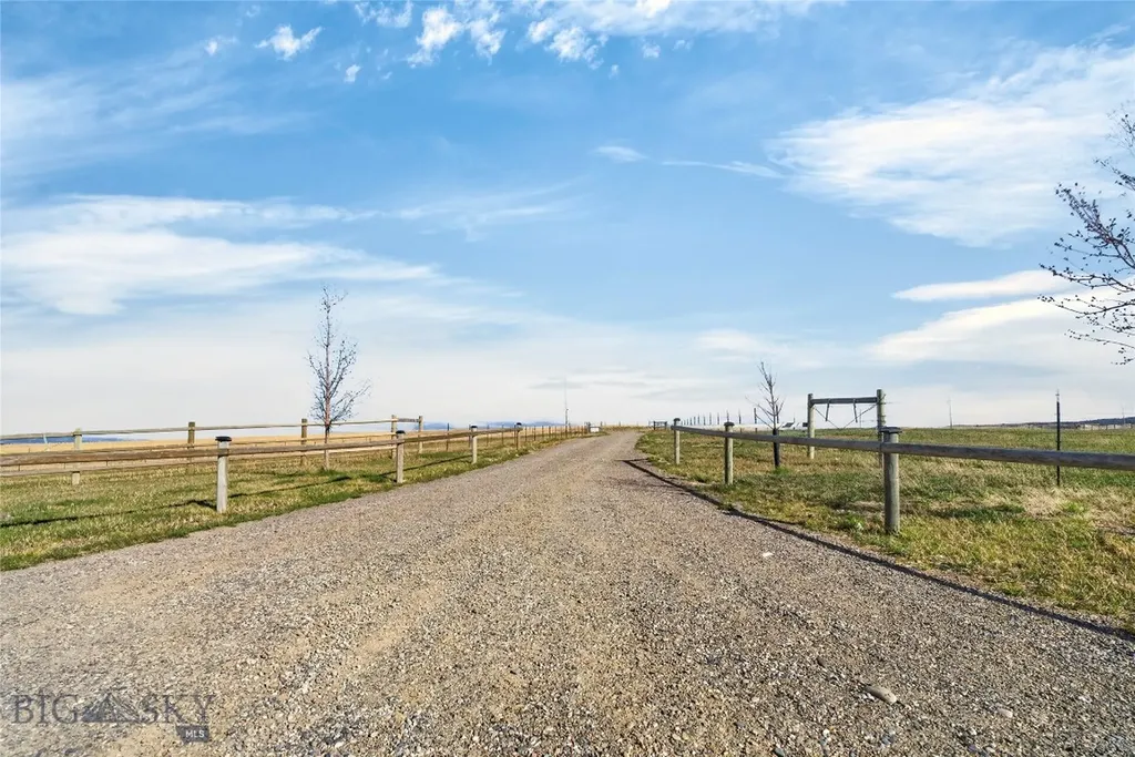 10 Lester Lane Cardwell MT 59721