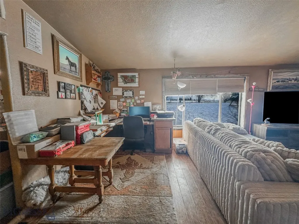 7135 Raven Belgrade MT 59714