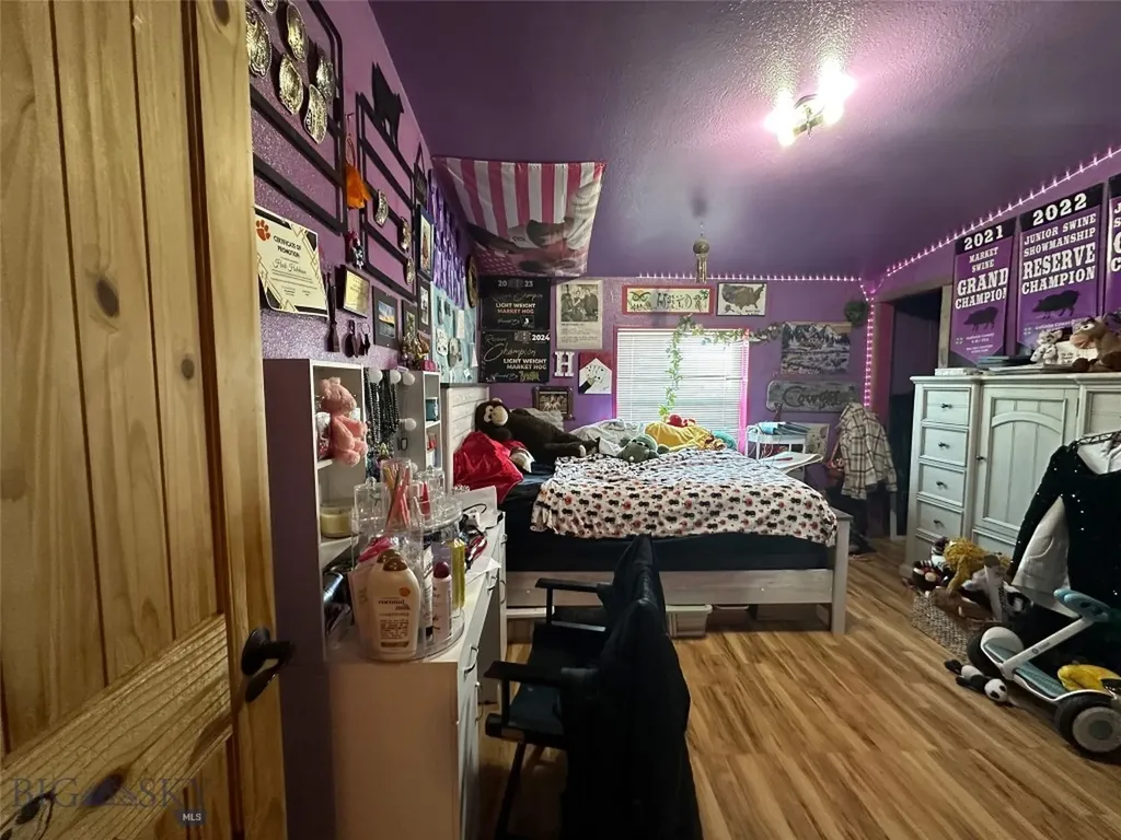 7135 Raven Belgrade MT 59714