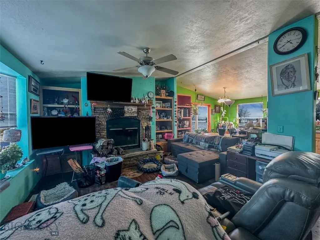 7135 Raven Belgrade MT 59714