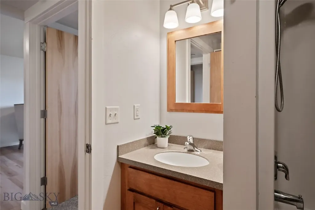 228 S Cottonwood Road Bozeman MT 59718