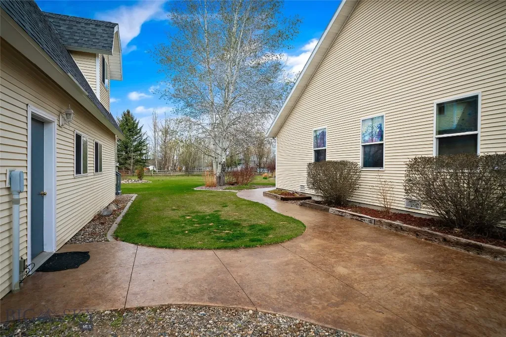 153 Stag Street Belgrade MT 59714
