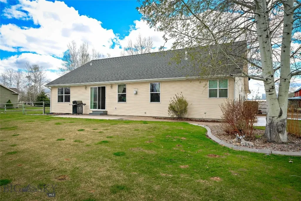 153 Stag Street Belgrade MT 59714