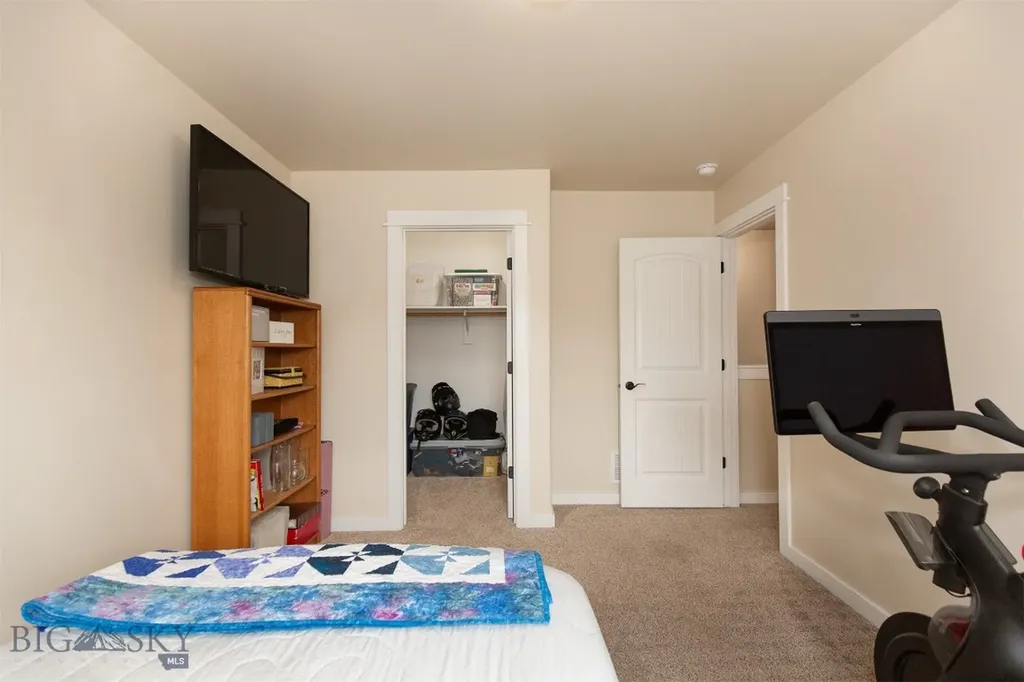 86 Tail Feather Bozeman MT 59718