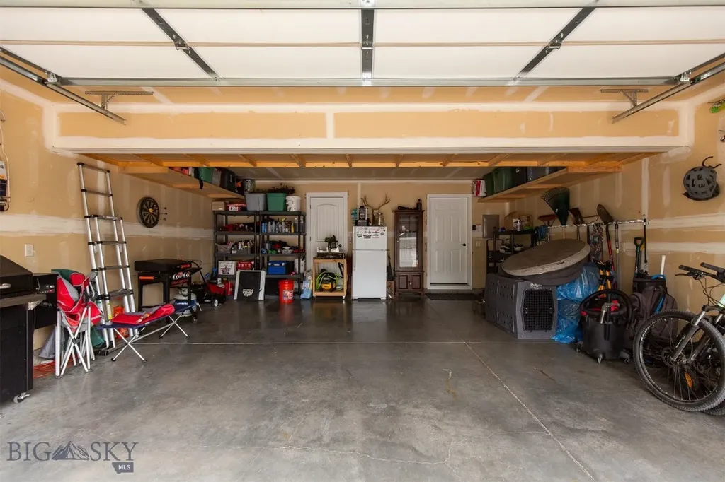 86 Tail Feather Bozeman MT 59718
