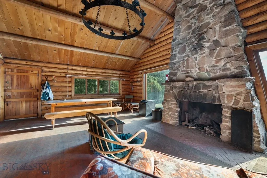 220 High Valley Road Butte MT 59632