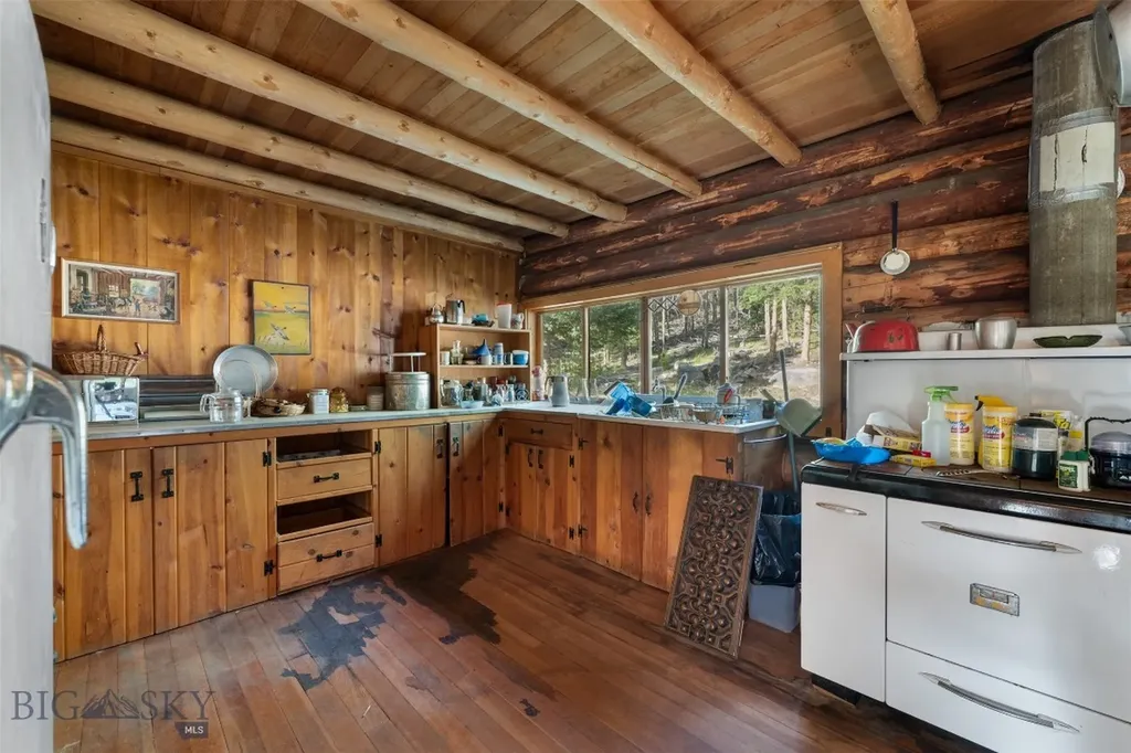 220 High Valley Road Butte MT 59632