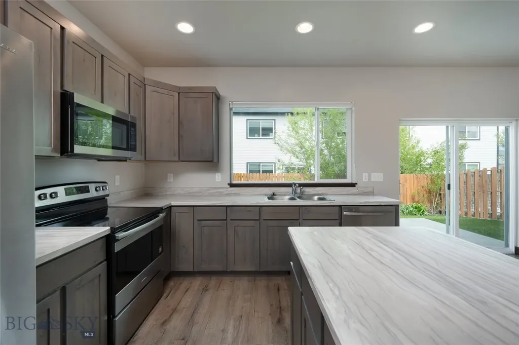 1201 Scooter Lane Belgrade MT 59714