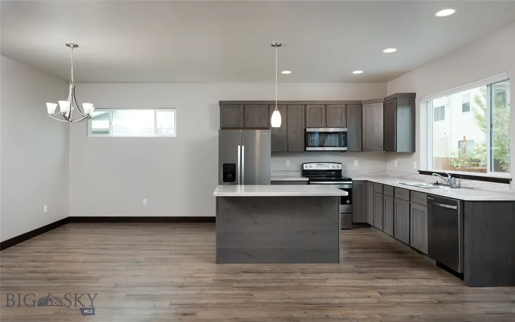1201 Scooter Lane Belgrade MT 59714