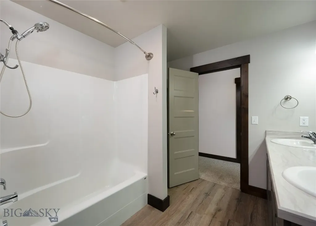 1201 Scooter Lane Belgrade MT 59714