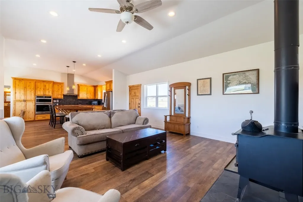 122 Rolling Prairie Three Forks MT 59752