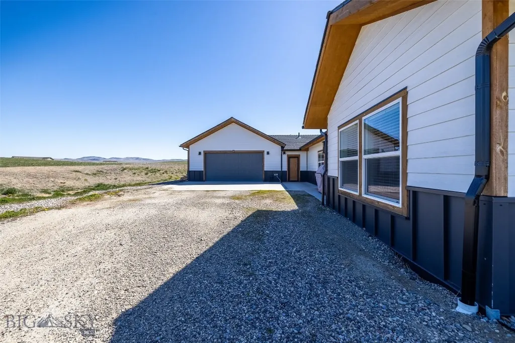 122 Rolling Prairie Three Forks MT 59752