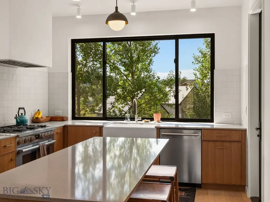 44 Midway Bridger Road Bozeman MT 59715