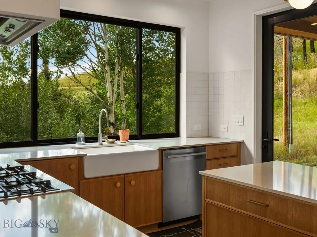 44 Midway Bridger Road Bozeman MT 59715