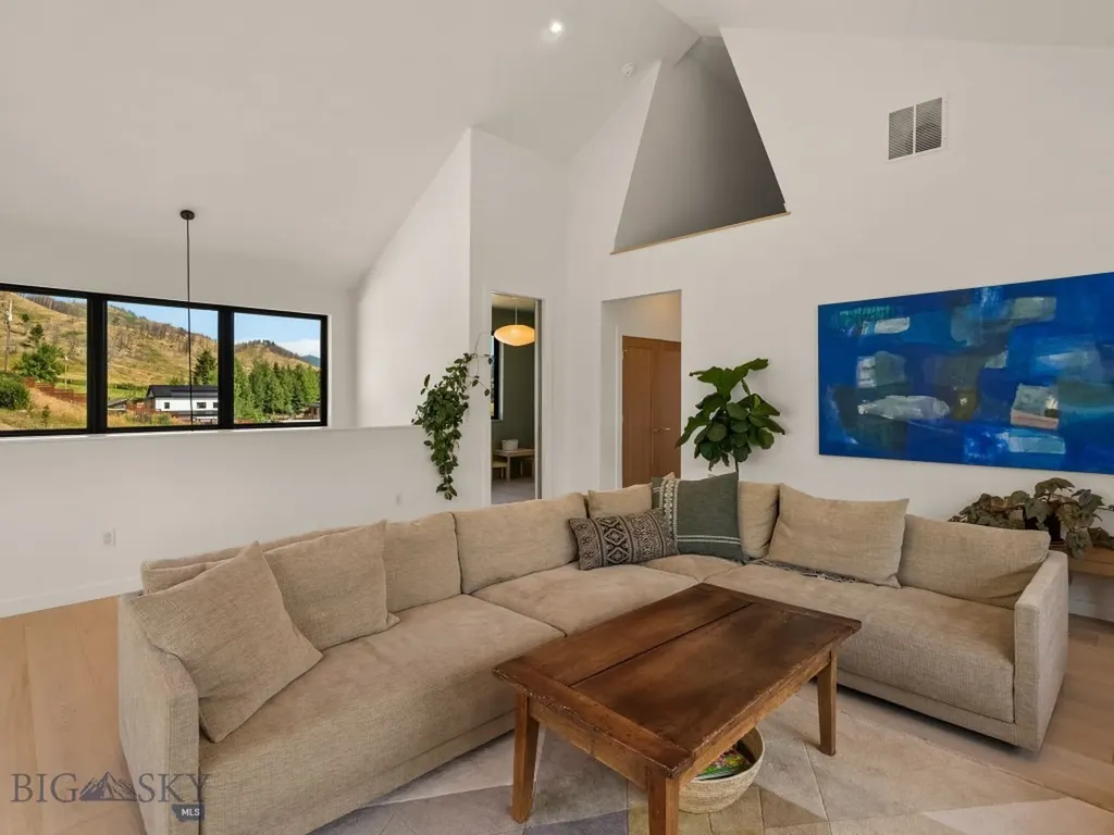 44 Midway Bridger Road Bozeman MT 59715