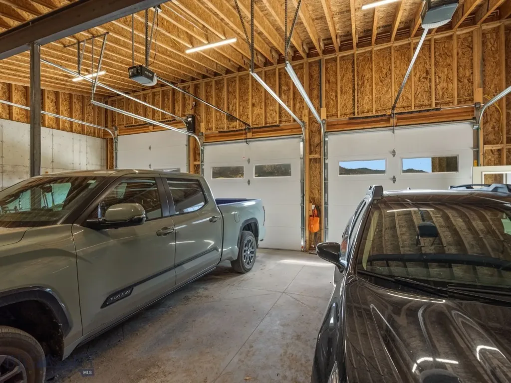 44 Midway Bridger Road Bozeman MT 59715