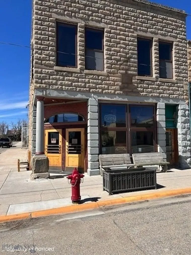 11 Central Avenue N Harlowton MT 59036