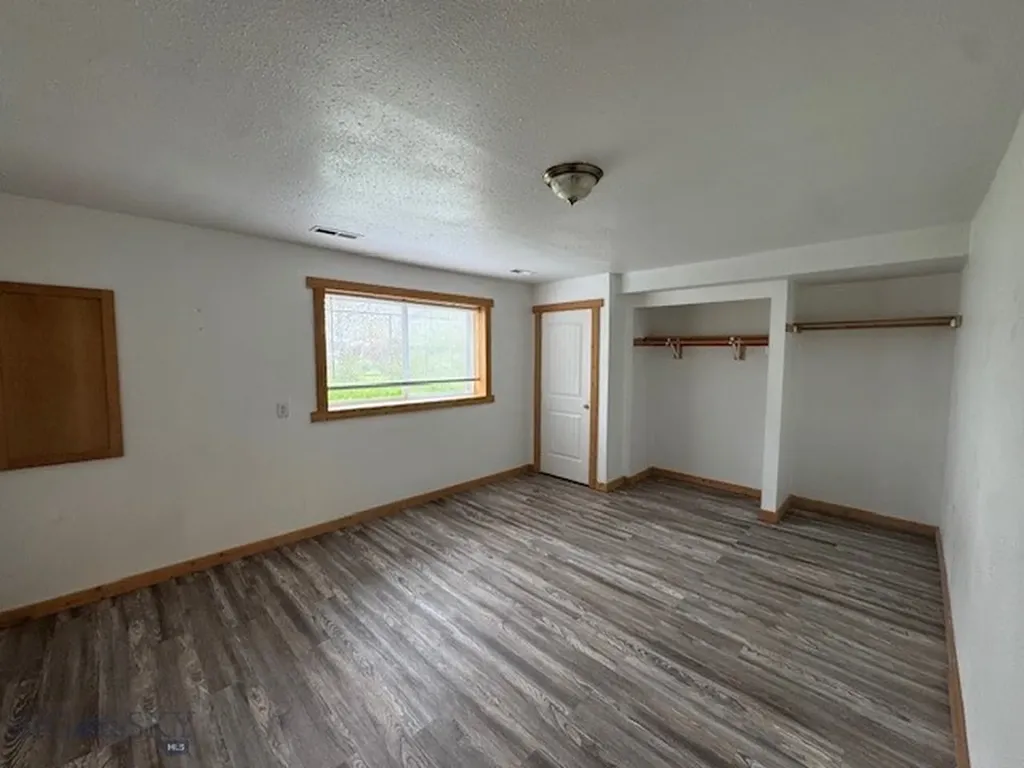 302 10th Belgrade MT 59714