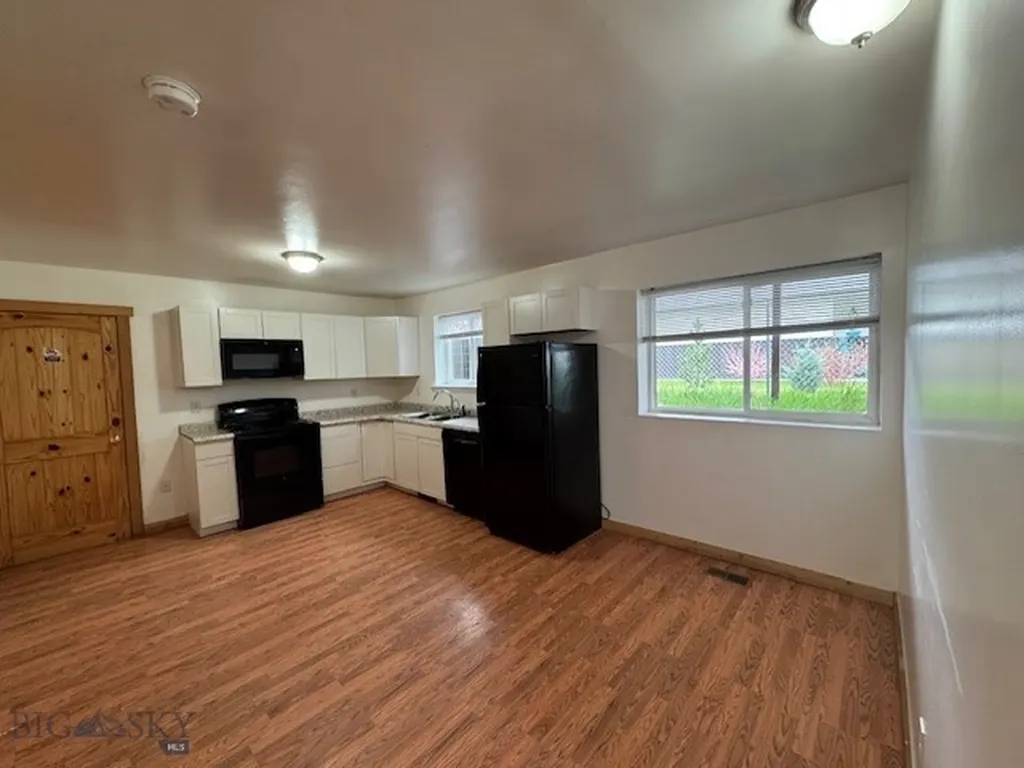 302 10th Belgrade MT 59714
